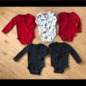 Thermal moose+solids onesies.matching twin lot.